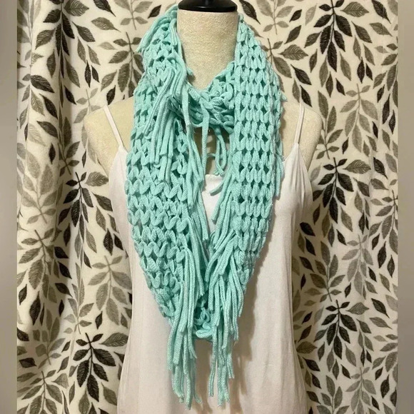Scarf in‎ Light Blue Color - Picture 1 of 4